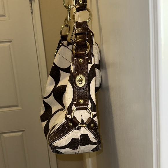 Used Coach Shoulder Bag - Picture 3 of 6